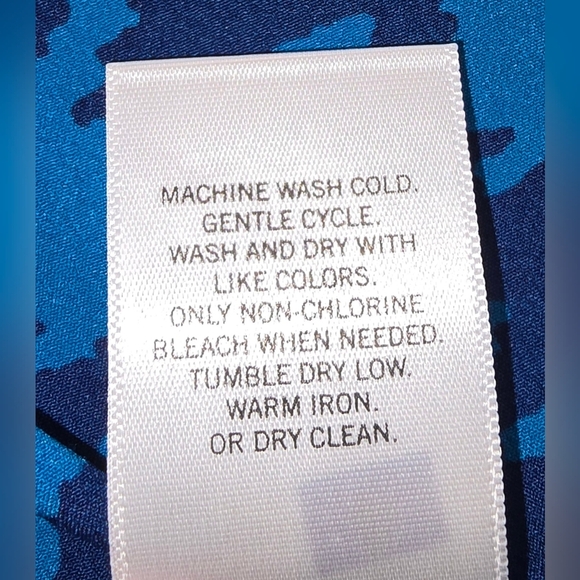 NWT Banana Republic Women's Sleeveless Ruffle Button-Up Blouse Size XL - Picture 6 of 6